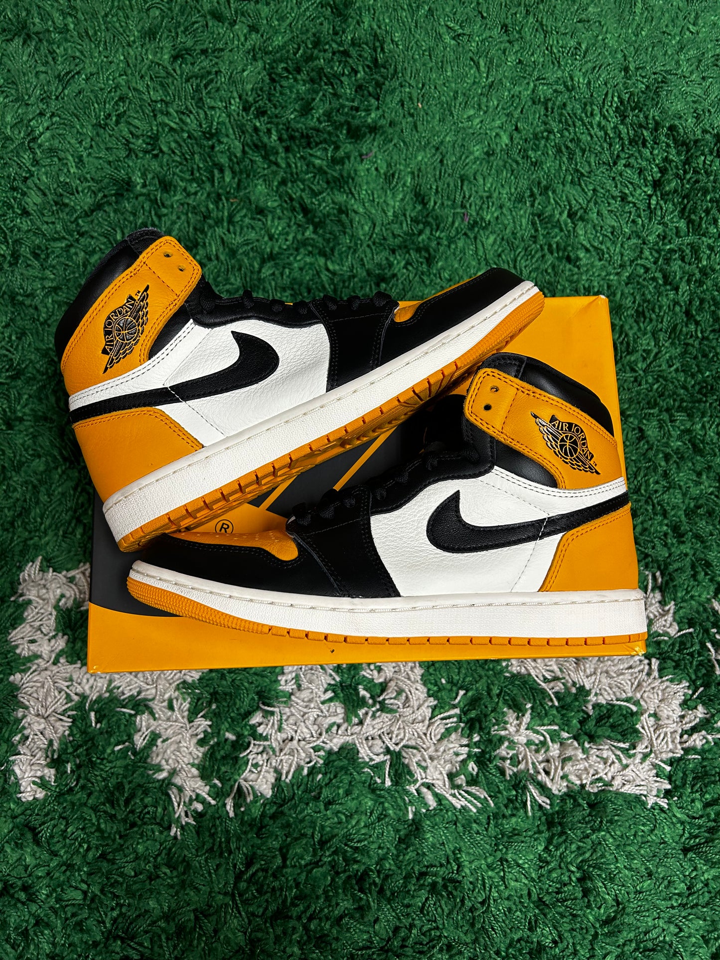 Jordan 1 Retro High OG Taxi (Pre-Owned)