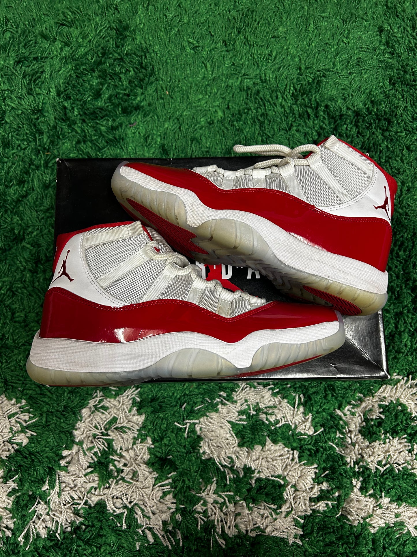 Jordan 11 Retro Cherry (2022)(Pre-Owned)